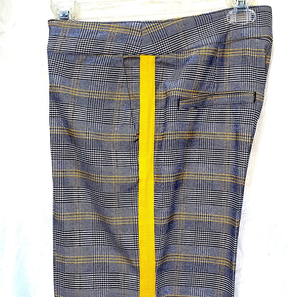 G.I.L.I. POLY/RAYON/SPANDEX PLAID PANTS SZ 4